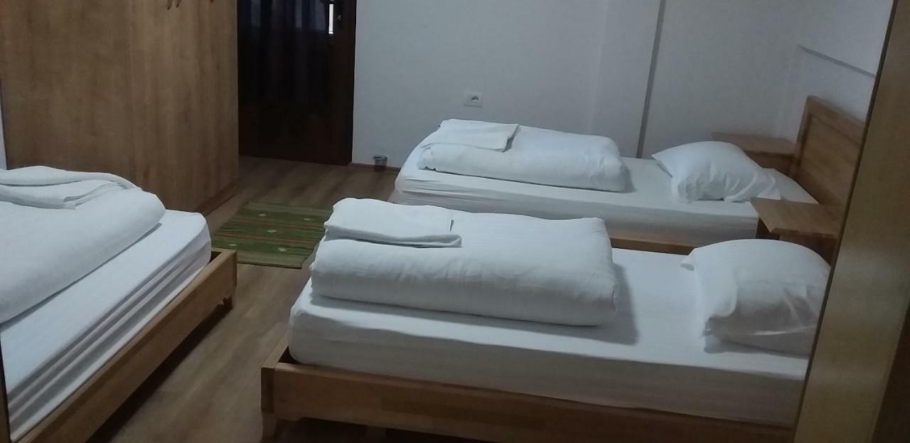 Bujtinat E Lugines Valbone Aparthotel Quarto foto